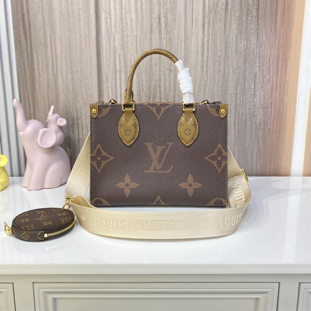 ONTHEGO Small Handbag M46373This OnTheGo small handbag features a combination of Monogram and Monogram Reverse canvas Monogram Giant patterns adorn i