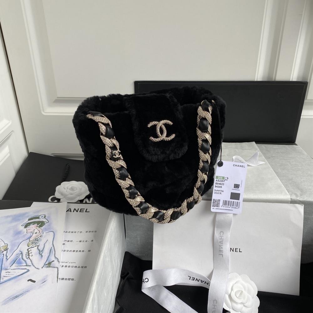 Chanel AutumnWinter Diamond Wool AS2257 Fur bag bucket bag blinding blinding I really like it The princess like bag has no resistance at all The c