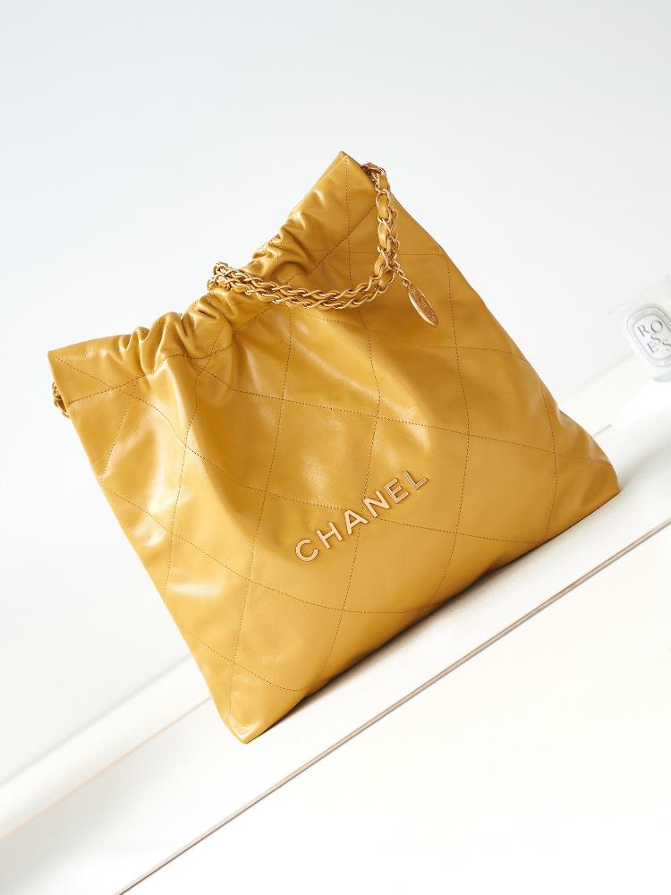 2023A SpringSummer Hot 22 Bag Shopping Bag is the hottest and most worth buying collection of this season Its name is 22 bag and anything named aft