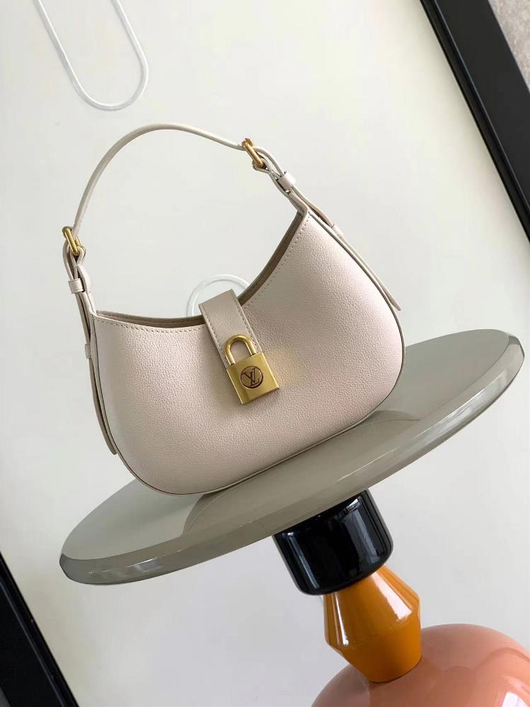 M24611 M24990This Low Key Shoulder Bag handbag once again confirms the brands exquisite craftsmanship with its luxurious design Soft cowhide leather