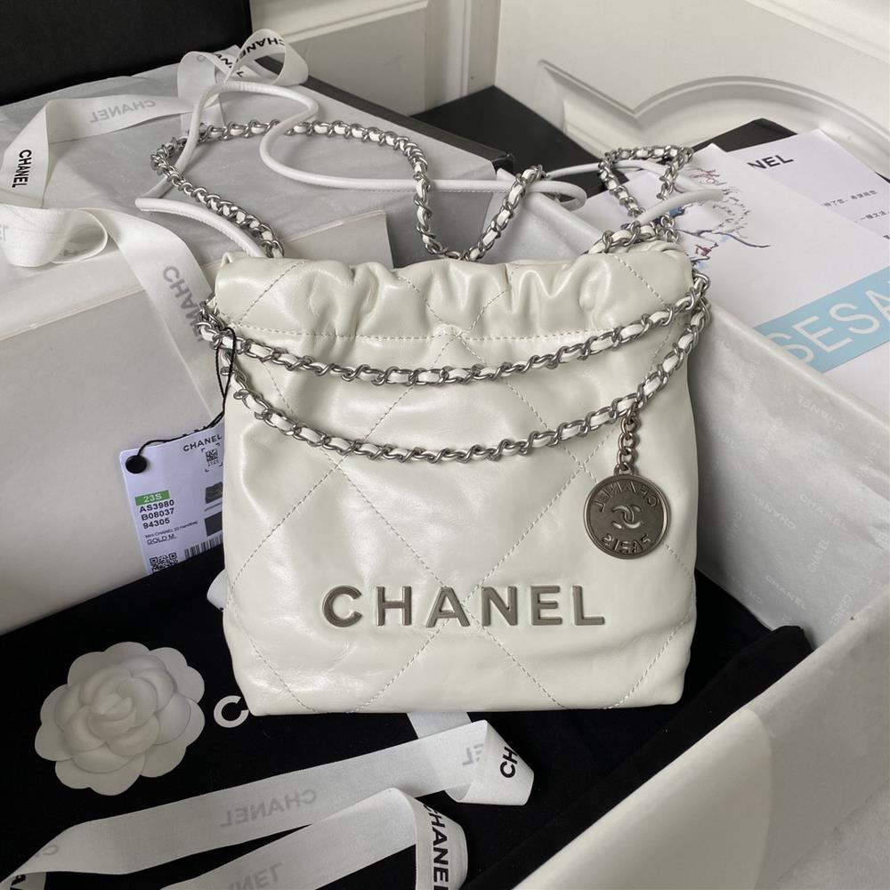 Chanel23SAS3980 Chanels mini22 hit HeartsChanel Gooses bag accessories will always be planted with grass from the just concluded 2023 SpringSummer