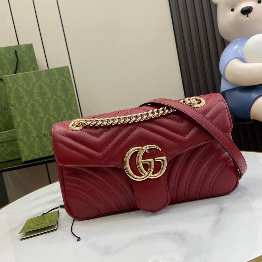 Original leather new product GG Marmont series quilted mini handbags This GG Marmont series mini handbag features a highly recognizable design and ne