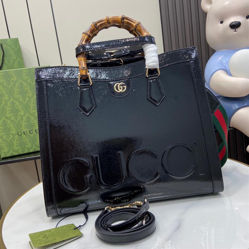 The new GG original leather bamboo joint large handbag Gucci Aria fashion aria series uses modern techniques to rejuvenate and interpret classic eleme
