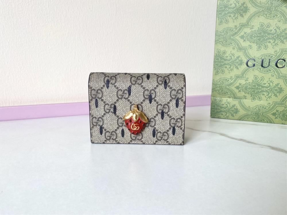 Top of the line original leather GGs latest change bag Xiaohongshu is strongly promoted by various fashion magazines The fruit pattern carries the