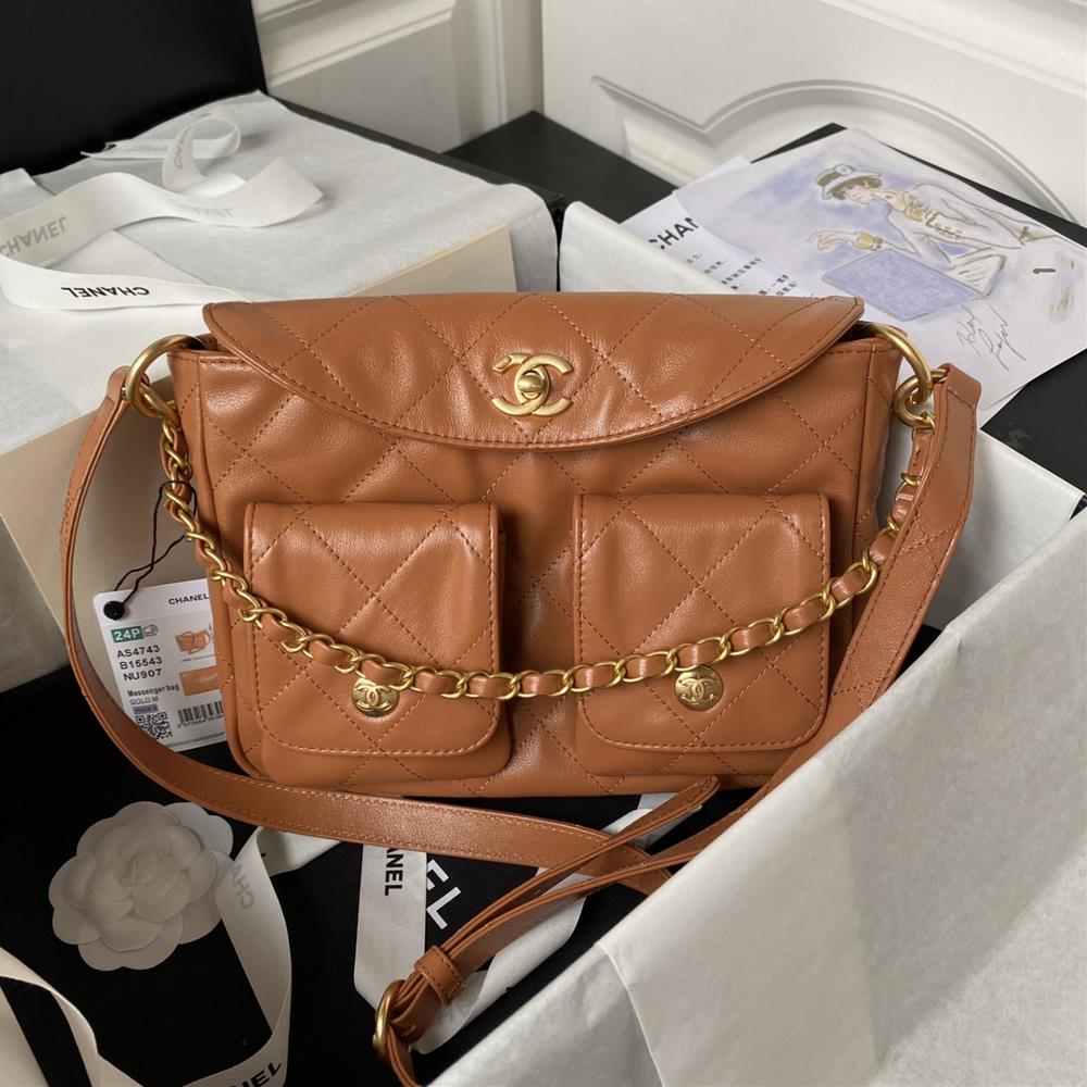 Chanel AS4743s Popular Style Comes with 24p Hobo Hip Pi Postman Bag Made of Cowhide Lightweight Retro Soft Super Fashionable Fashionable Practi