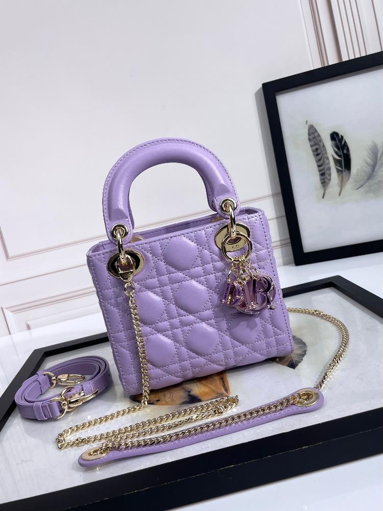 Sheep tendon velvet lining counter spring core Ubuckle3 grid sheepskin purple silk buckleVine plaid sheepskin mini handbag decorated with Canage pl