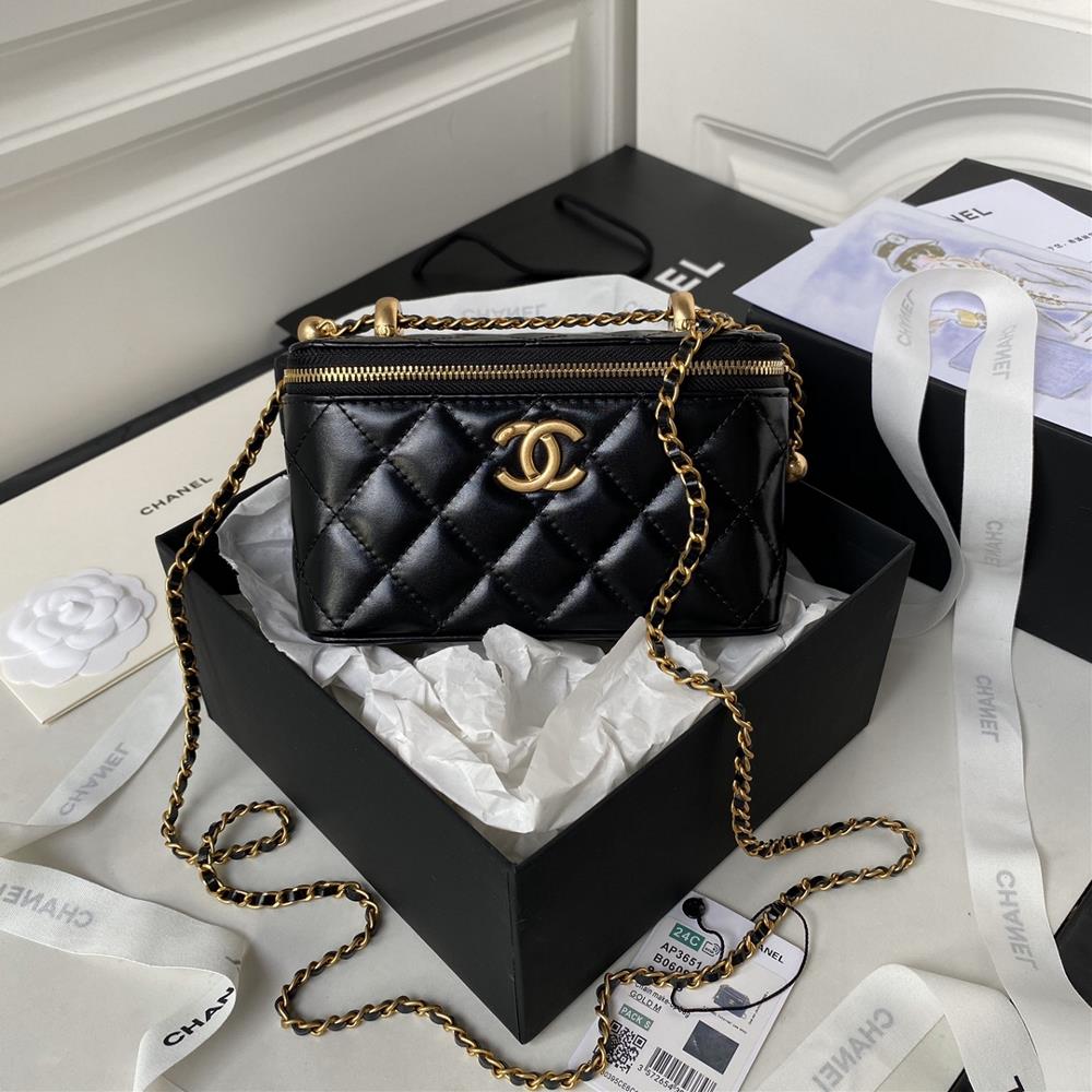 CHANE24C Double Gold Ball Box AP3651 the new product of this season Double Gold Balls I am really cuteI fell in love with this bag at a glanceClass