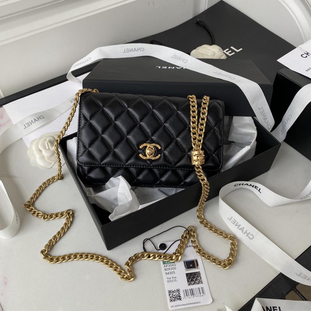 The latest gold bead 322K small gold bead AP3043 adjustment bag is available in black for mobile phones It is a musthave collection for new products
