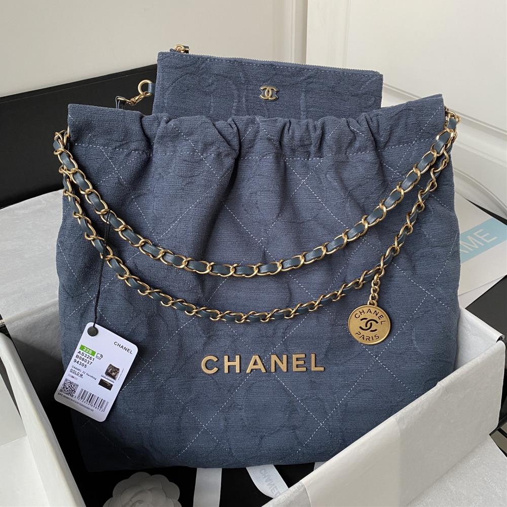 2023S SpringSummer Hot 22 Bag Shopping Bag AS3261 is the hottest and most worth buying velvet series of this season Its name is 22 bag and anything