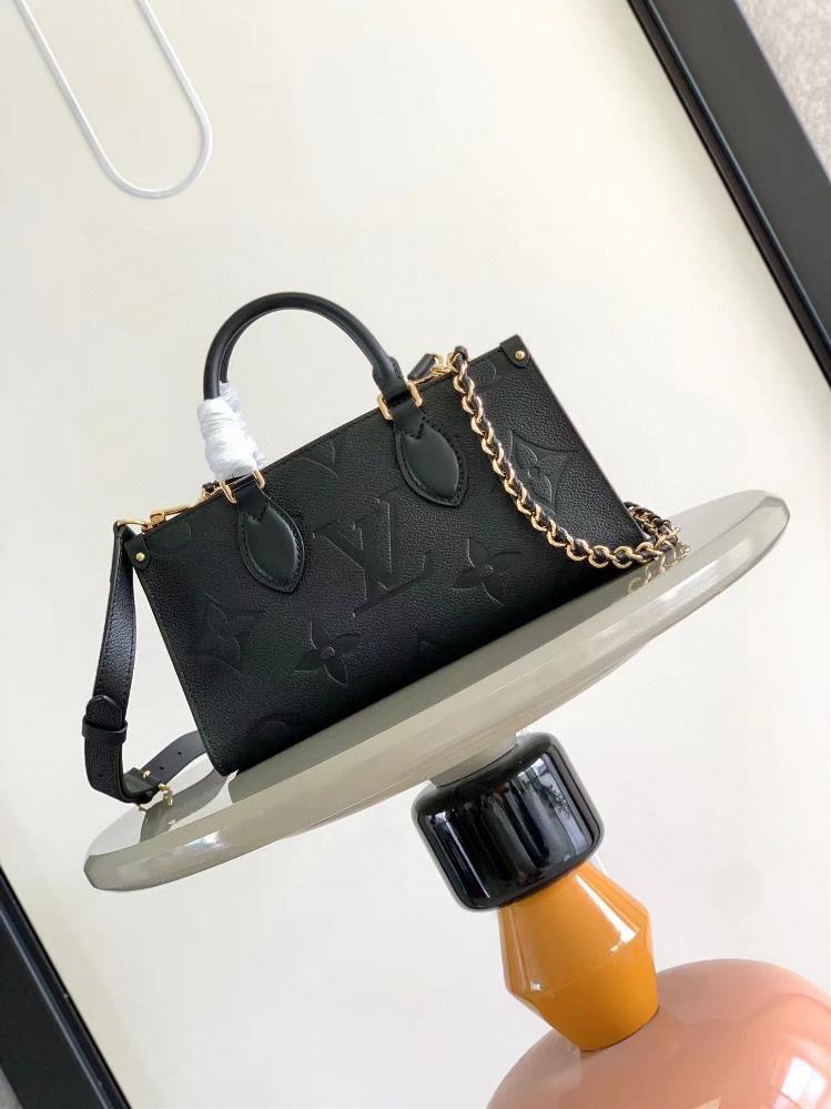 M23640 full leather embossed square bag series autumn and winter new ONTHEGO EAST West handbagUsing Monogram Imprente leather to rejuvenate and showca
