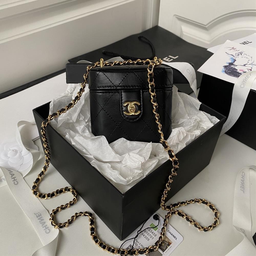 On the first day of Chanel 91s price increase share the latest small box AP3459 This small box is too beautiful and super exquisite The body of t