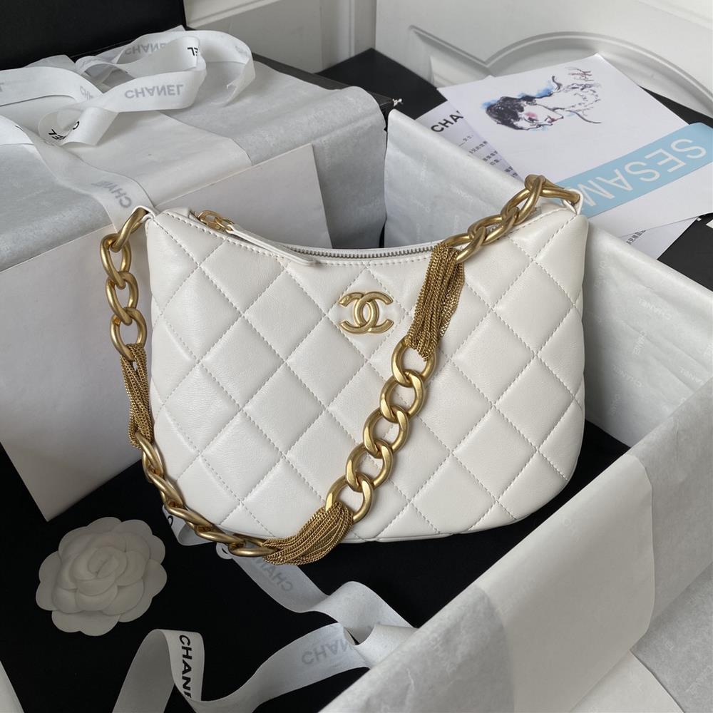 Is this too cute Chanel223A small AS4220hobo sheepskin underarm bag with tassel hardwareThis seasons bags I really dont see much of it but this sm