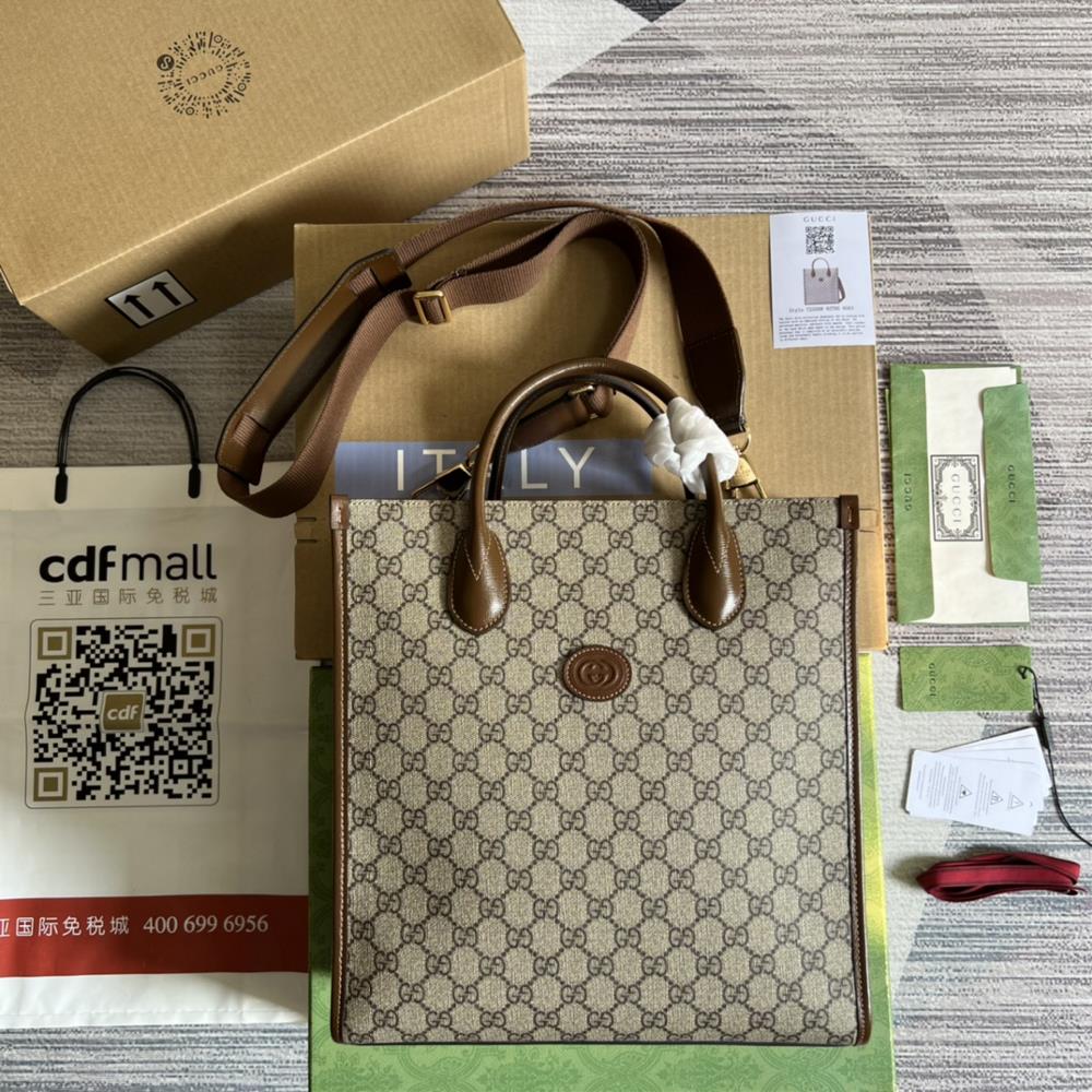 Equipped with a complete set of counter green packaging the small interlocking double G tote bag has always been one of the brands iconic elements