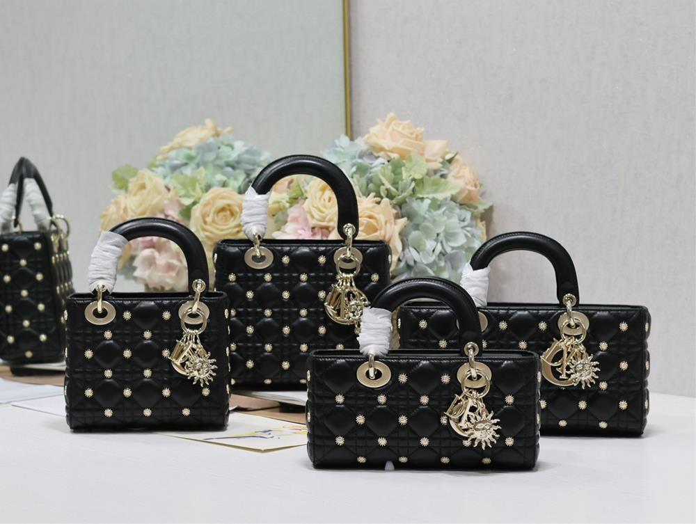 Lady Daifei handbag with 4 sizes of Sunflower Black SheepModel 050505380540  professional luxury fashion brand agency businessIf you have wholesale