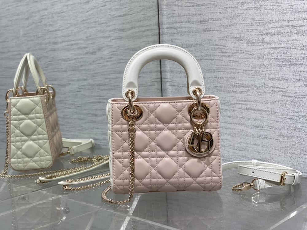 Original factory skin rouge powder mixed with white in stockClassic Lady Daifei bag featuring iconic letter pendant classic diamond pattern and exc