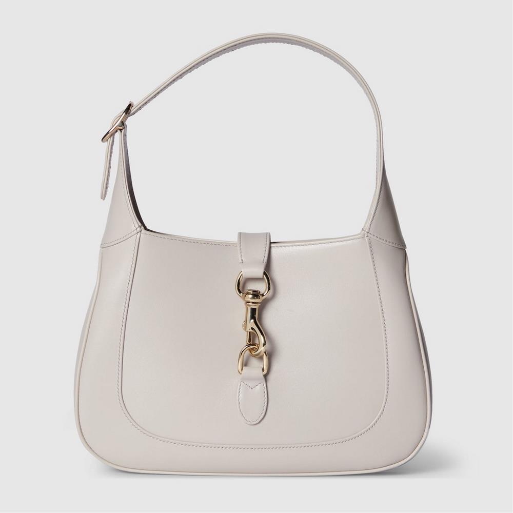 Gucci Jackie Collection Medium Shoulder BackpackStyle number782879 AADDX 1060In the 2024 SpringSummer collection this Gucci Jackie shoulder bag is c