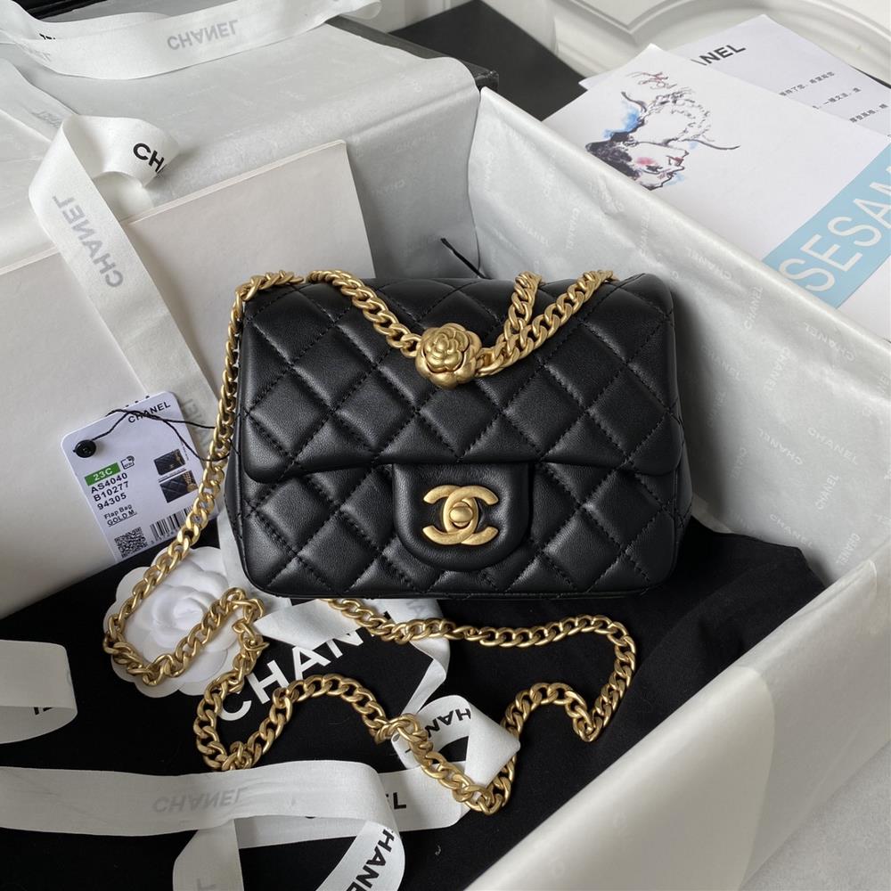 Chanel 23s Camellia Adjustment Buckle Series Small AS4040The main design of the S series every year continues the classic inheritance of the past Gold