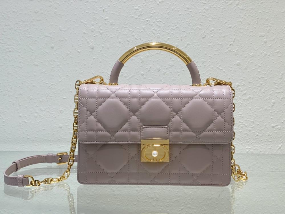 This Dior Ange handbag is a new addition to the 2024 autumn ready to wear collection opening Diors new collection with an elegant and fashionable ae