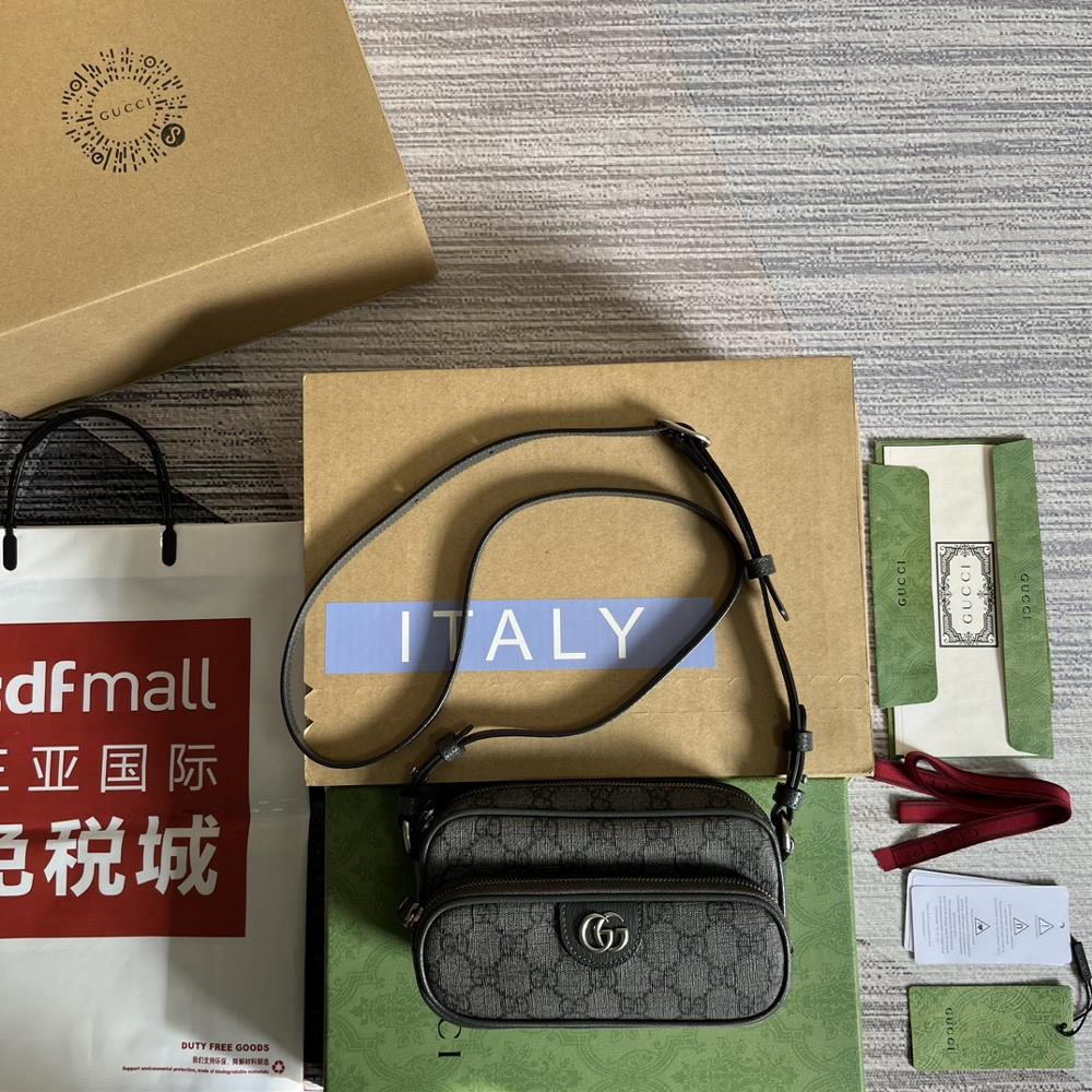 Comes with a complete set of Ophidia series mini handbags in green packaging at the counter and GG Supreme canvas in gray and ebony colors rejuvena