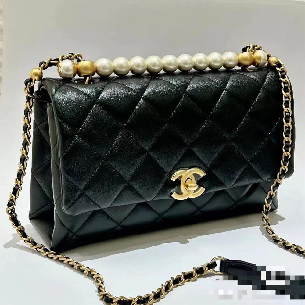 Large size shipment CHANEL24A with a size of 23cm the new season of Liulingge pearl bag is being held hot in Paris The latest season of pearl bags