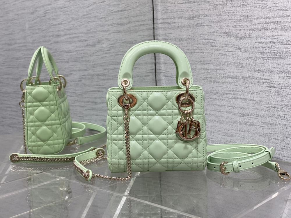 Mint green spotOriginal leather with sheep tendon velvet lining Classic Lady Daifei bag a musthave three compartment small bag for everyone Charmin