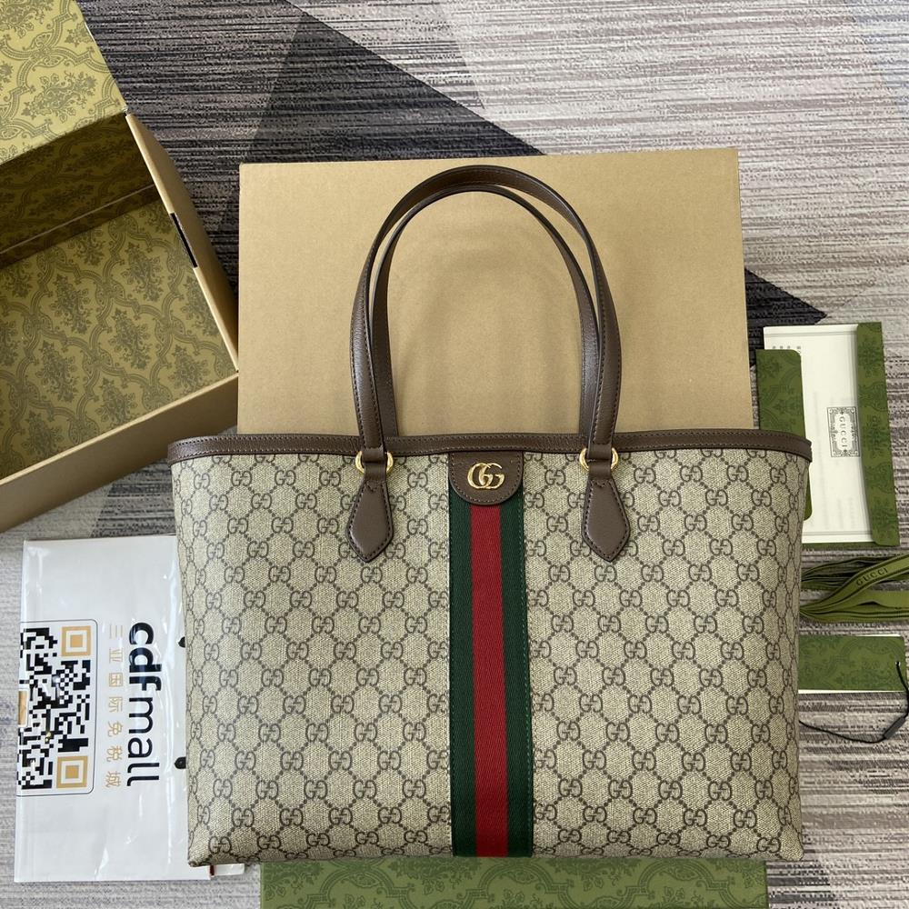 Comes with a complete set of upgraded Ophidia series medium GG tote bags inside the packagingThis item is from the Gucci Lido collection inspired b