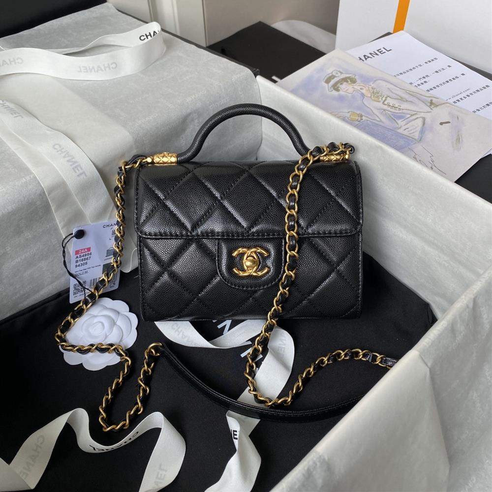 The Chanel24A Advanced Handicraft Workshop series AS4956 bag features a perfect balance between modern and classic design featuring granular calf lea