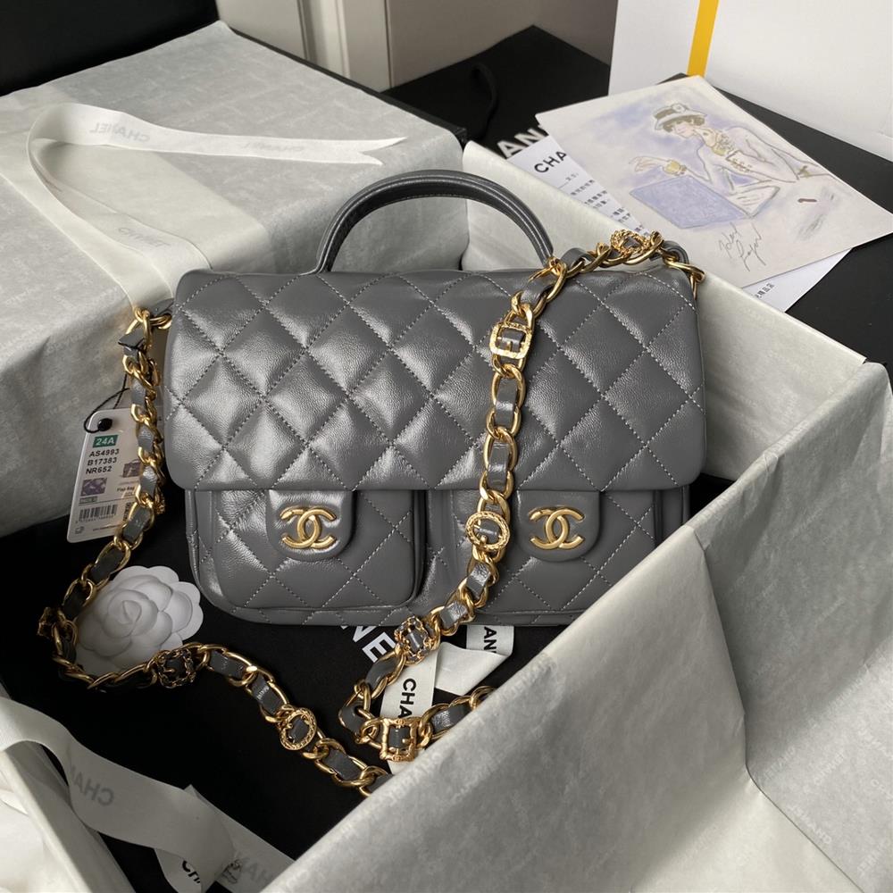 Chanel24A Advanced Work Visit Series Postman Bag AS4993 Chain Design is More Exquisite with Double C Buckles and Oil Wax Sheepskin Every detail revea