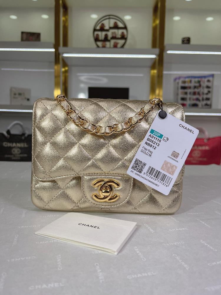 The latest in stock is selling wellA01115 CHANEL   Mini flap bagMaterial Sheep leather and gold metalSize 1351765cmColor