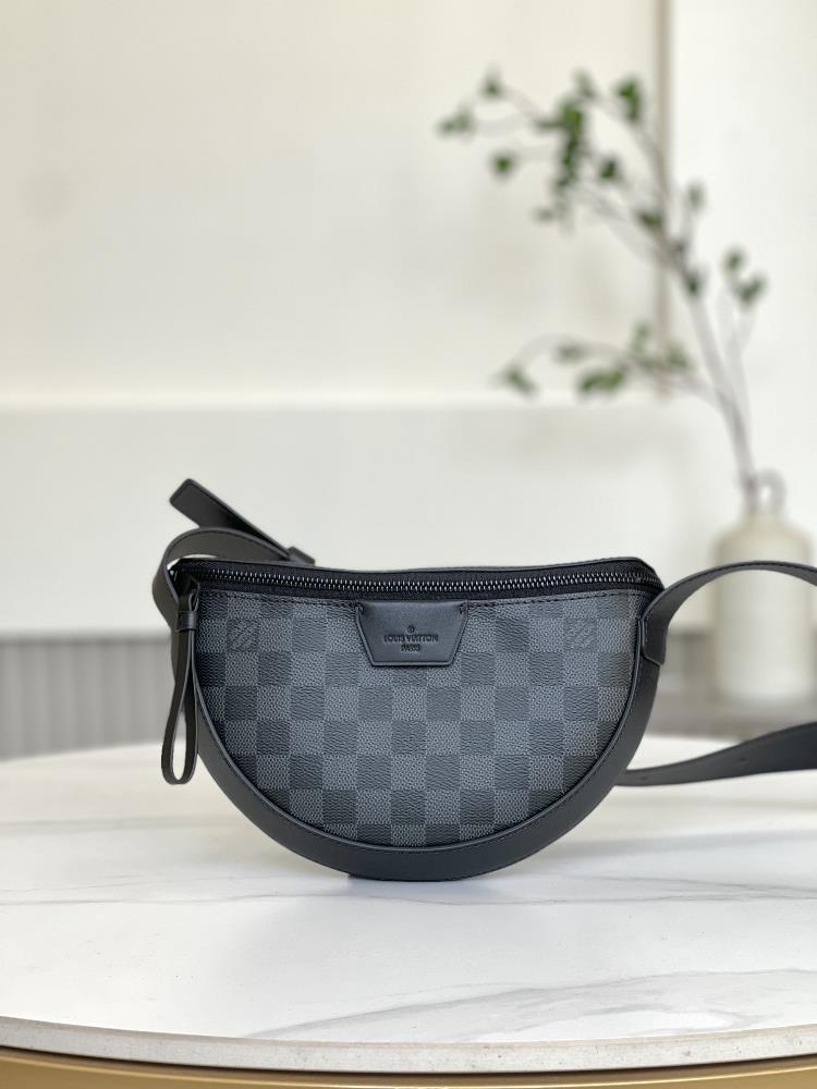 N23835 Black GridThe new LV MOON CROSSBODY handbag from the Mens Bag Moon Bag series for autumn and winter is made of Monogram Eclipse coated canvas