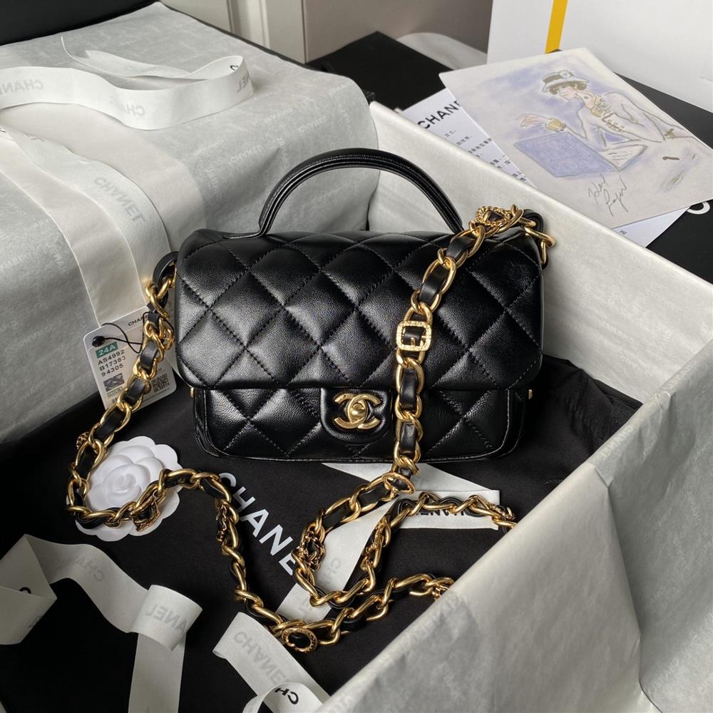 Chanel24A Advanced Work Visit Series Postman Bag AS4992 Chain Design is More Exquisite with Double C Buckles and Oil Wax Sheepskin Every detail revea