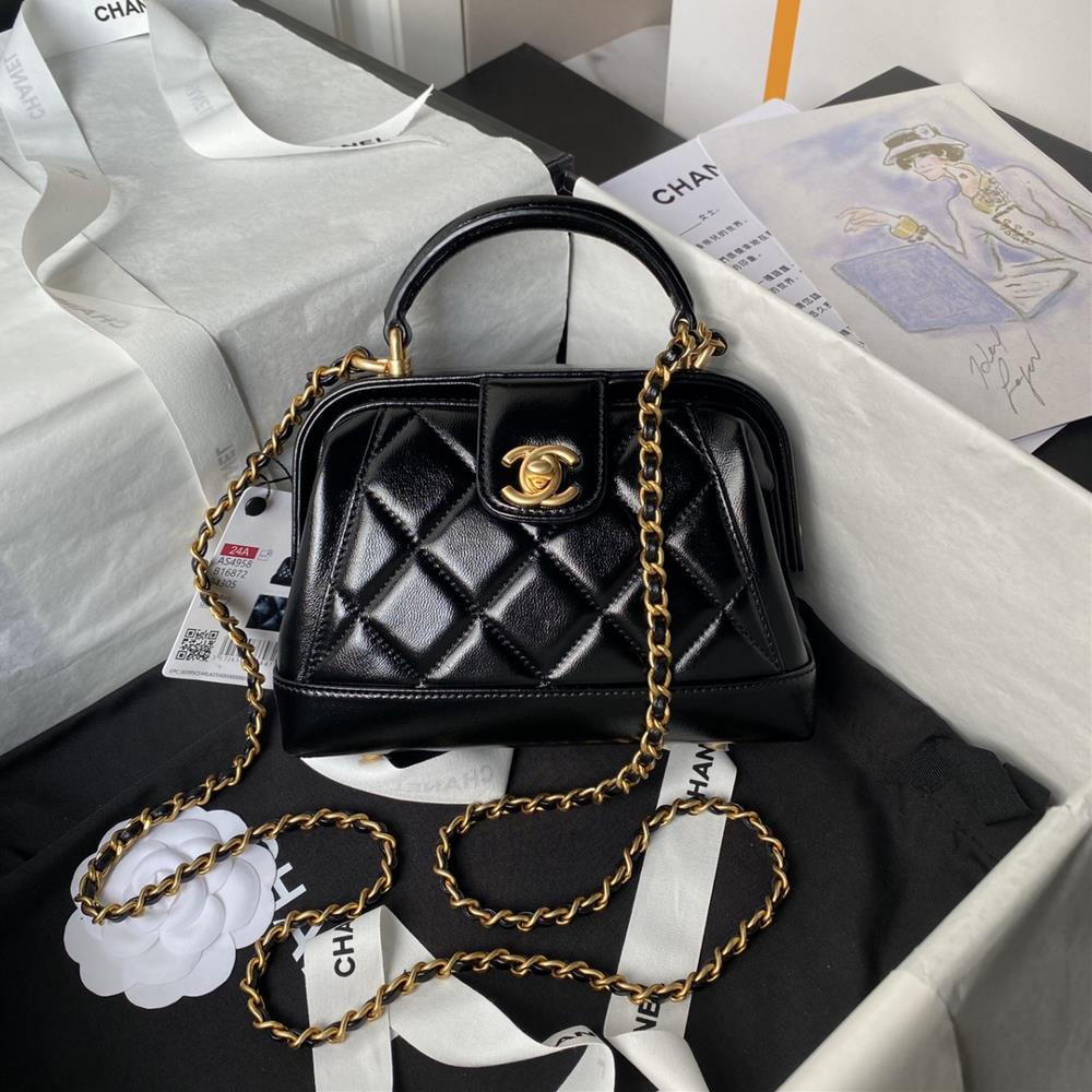 Chanel24A Handmade Visiting Series Doctor Bag AS4958 Physical Super Beautiful Oil Wax Skin with Metal Chain Classic Diamond Grid Design Retro and Fash