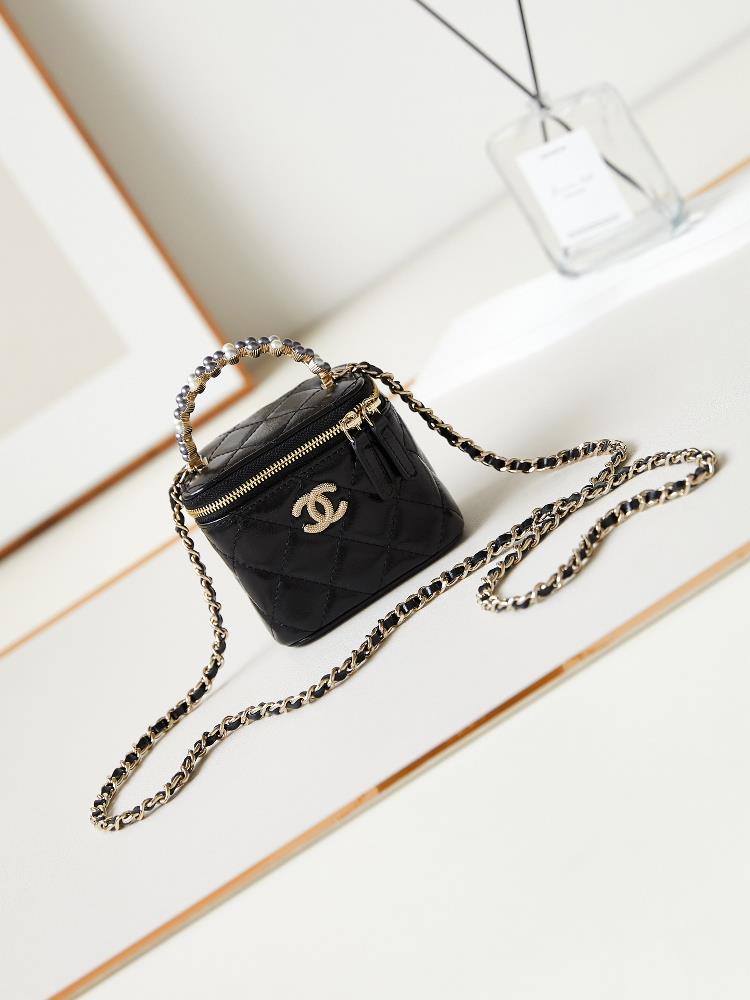 24P limited edition pearl handle long box bag with makeup slanted cross bag matched with pearl handle calf leather frosted metal hardware the handle