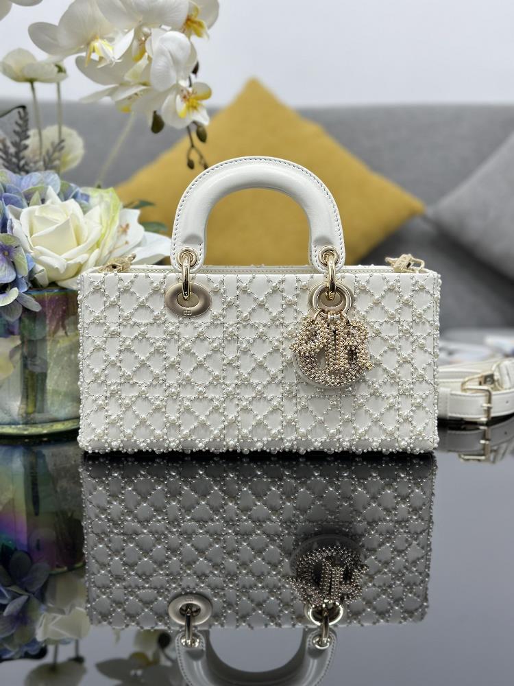 Lady DJoy 26 horizontal grid embroidery half pearl white with lamb tendon inside carefully crafted from cowhide leather embellished with half pearl