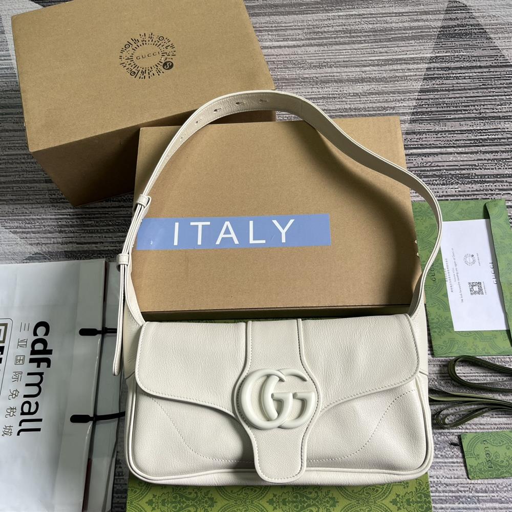 Comes with a full set of Aphrodite series small shoulder backpacks Gucci explores the path of craftsmanship in modern design aesthetics cleverly b