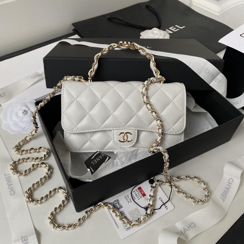 Chanel 23 new phone bag AP3226CHANEL 23 new phone caseExquisite and beautiful handle details I love it so muchThe compartment can be used to classify