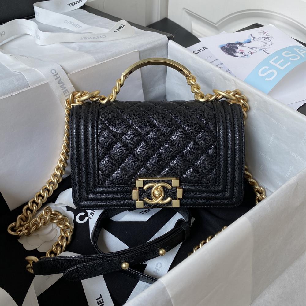 Its my fault that I cant capture its beauty Chanel Leboy23s new model A94805 is a classicChanel 23B New Seasonal Limited AutumnWinter Collection