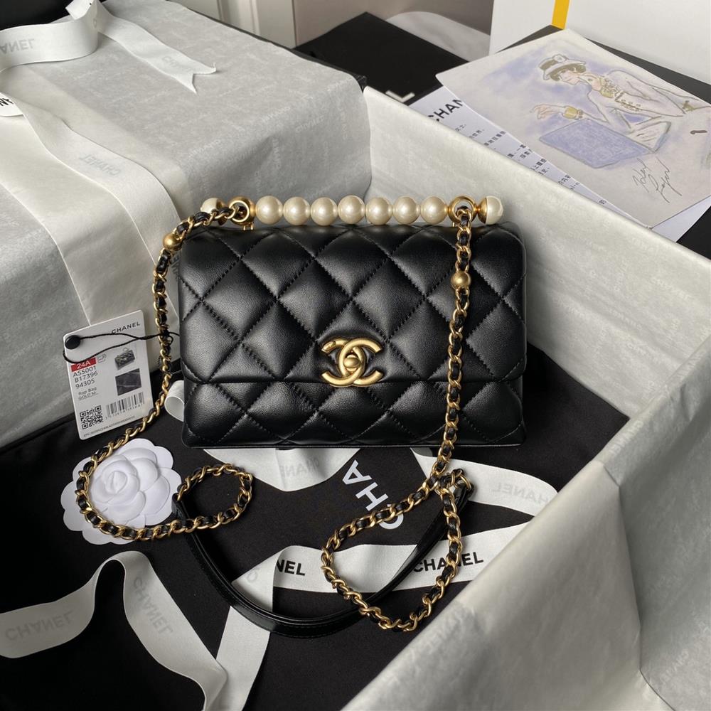 Chanel 24A Premium Handmade Pearl Luxury Texture Beauty Bag Model AS5001Sweet colors paired with highend luxury and durability I am increasingly fon