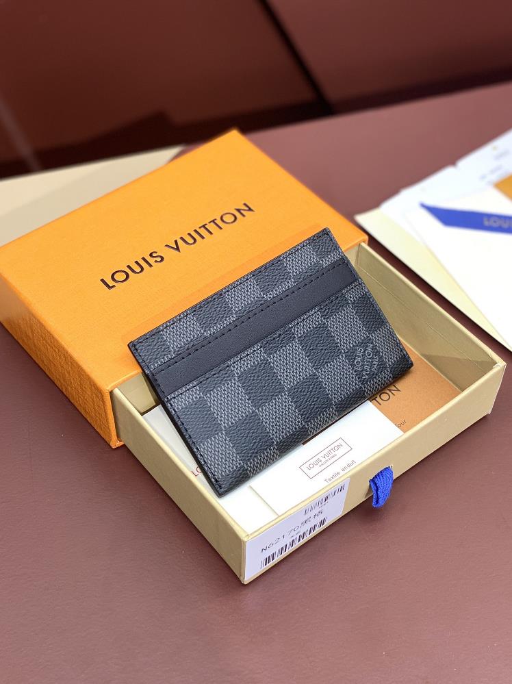 M62170 Haige This Neo card bag made of Monogram Macassar canvas is the first choice for carrying important cards Leather trims make Louis Vuittons c