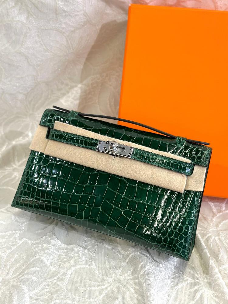 Kellys first generation shiny emerald silver buckle  professional luxury fashion brand agency businessIf you have wholesale or retail intentions p