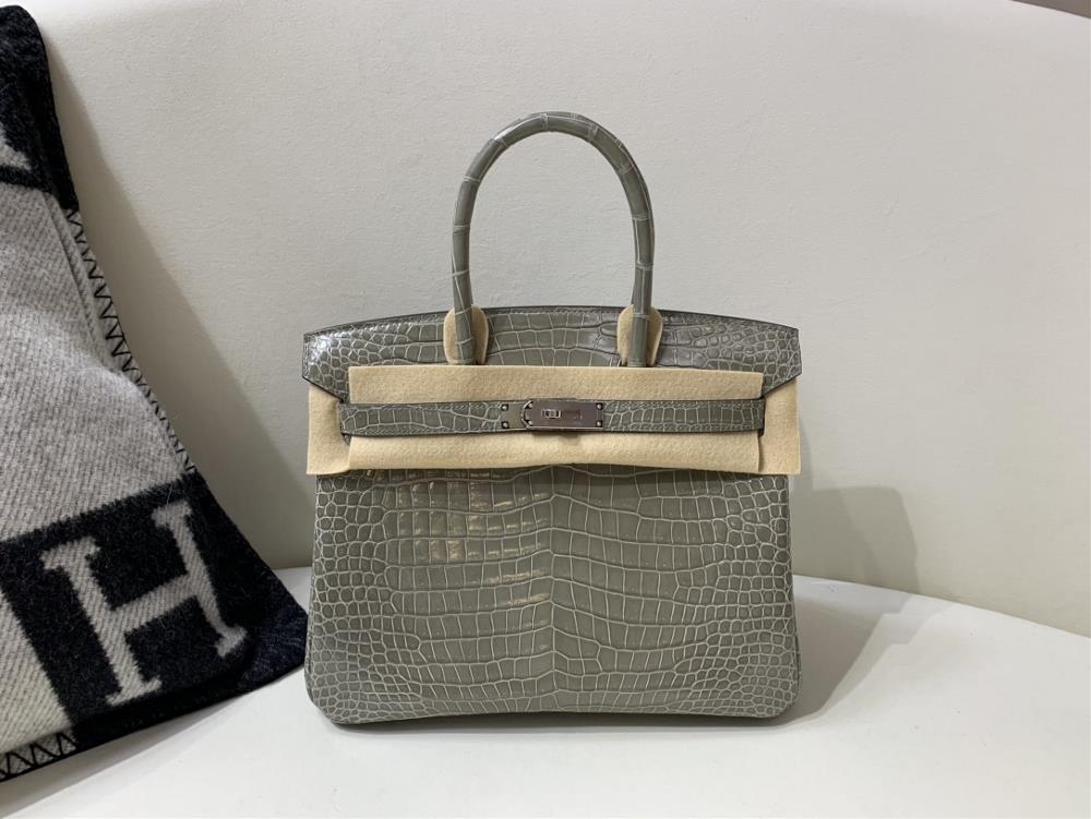 birkin30cm   Silver buckle shiny surface inverted V Bay crocodile Porosus spotted dove gray top pure handmade customer order  professional luxury fas