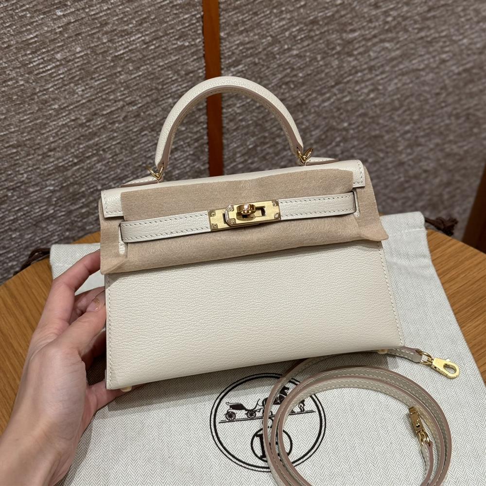 Stylemini kelly 2Colourck10CraieSize191255cmLeatherchvre From FranceHardwaregoldMini Kelly II milkshake white imported goat leather from France go