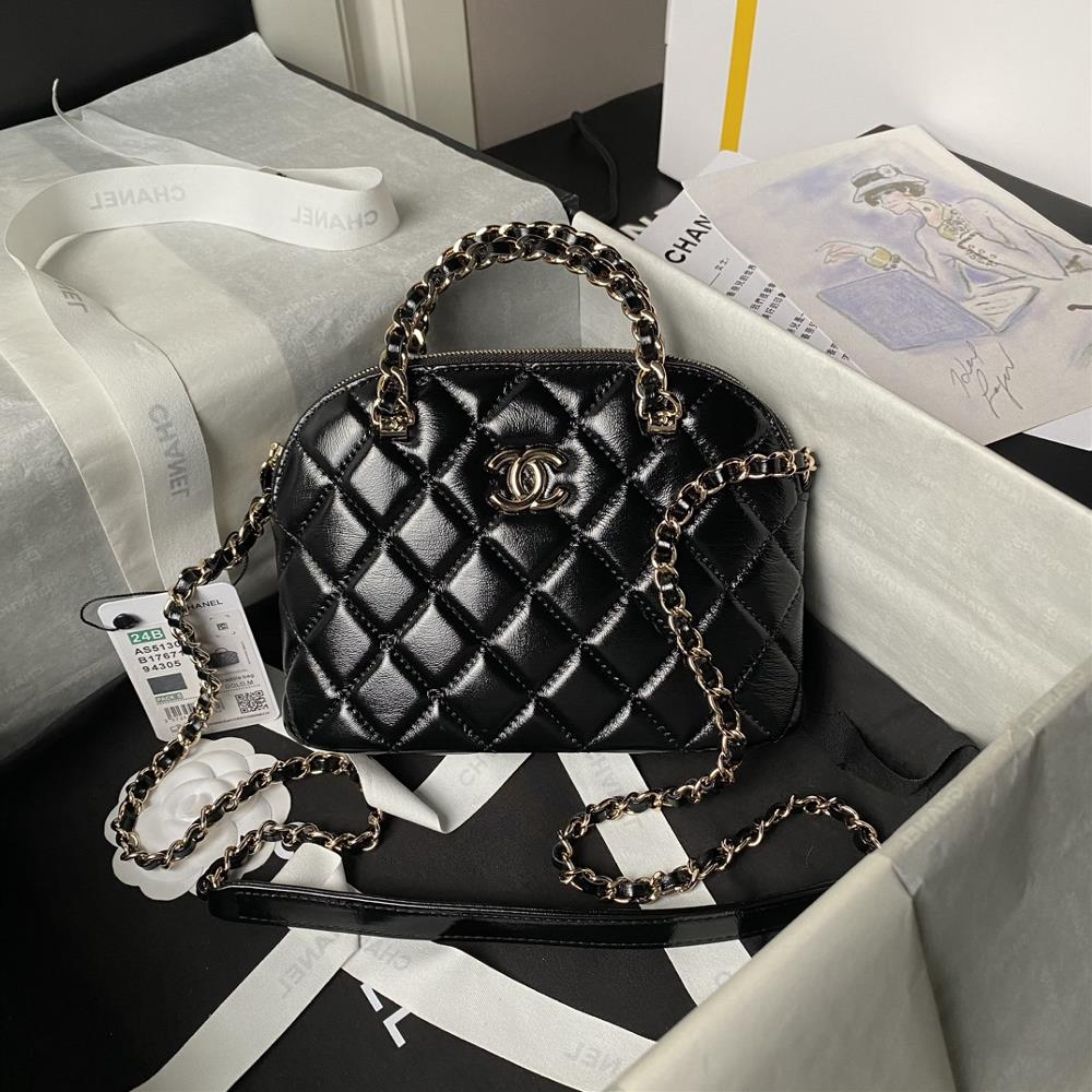 Chanel 24B Seasons Little Black Horse Shell Bag AS5130This season is very impressiveAlthough it is not as long as the wallet I bought ten years ago