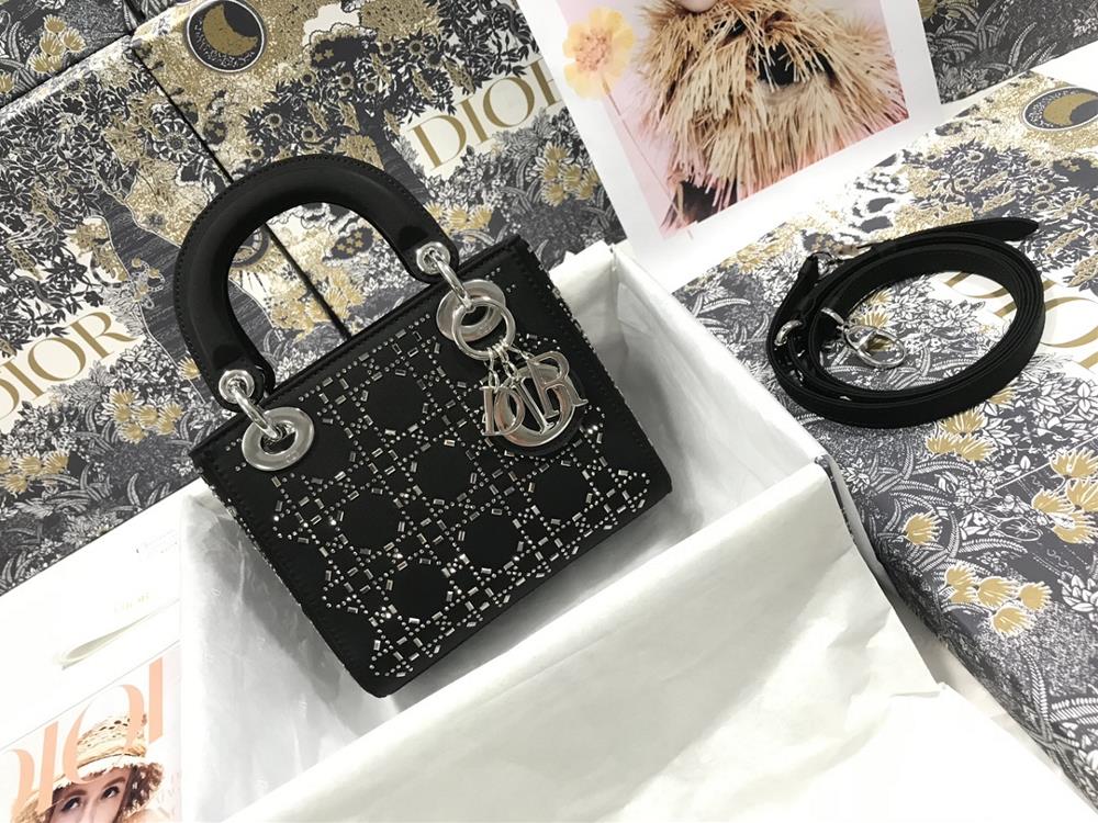 Lady Dior   Three grid hot stamping black satin rattan lattice imitation crystal combined with exquisite and dignified temperament and fashionable m