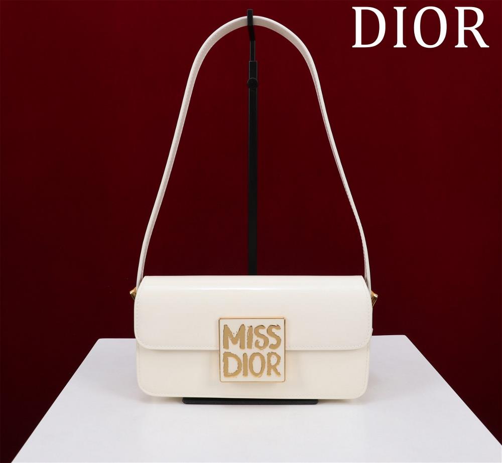 Miss Dior AlloverModel 2610Size 22 x 11 x 6 centimeters length x height x widthCan hold 1 mobile phone 1 wallet and lipstickThis Miss Dior flip hand