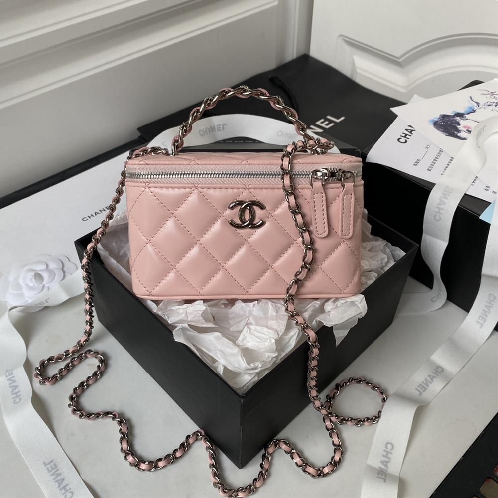 The Chanel 23KAP3593 box looks great and can hold a Pro Max phone Its a very practical and exquisite small bag My recent favorite size is 17958cm