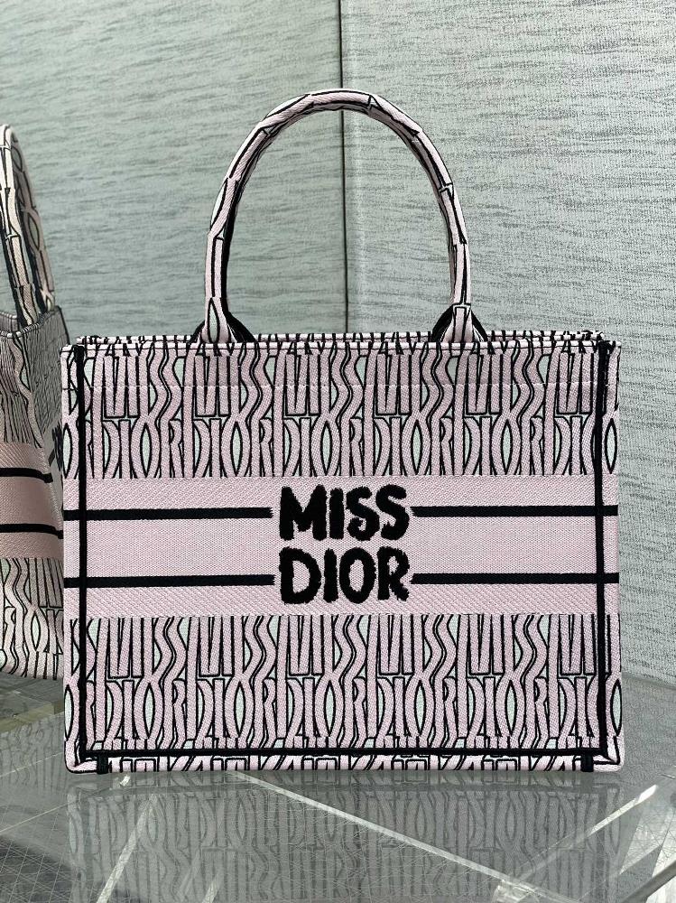 1286 Medium SpotTotes latest spring and summer collection features Miss Dior embroidered patterns exuding a summer vibe Featuring highend color bl