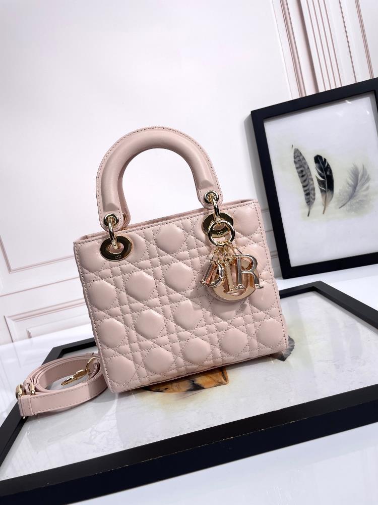 Sheep tendon velvet leather counter spring core Ubuckle4grid sheepskin shoulder rouge pink Linlang buckle rattan plaid patent leather cowhide mini