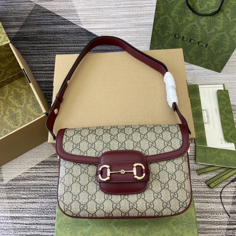 Comes with full packaging Gucci Horsebit 1955 series small shoulder backpackGuided by the vision of creative director Sabato De Sarno the Qixi Vale