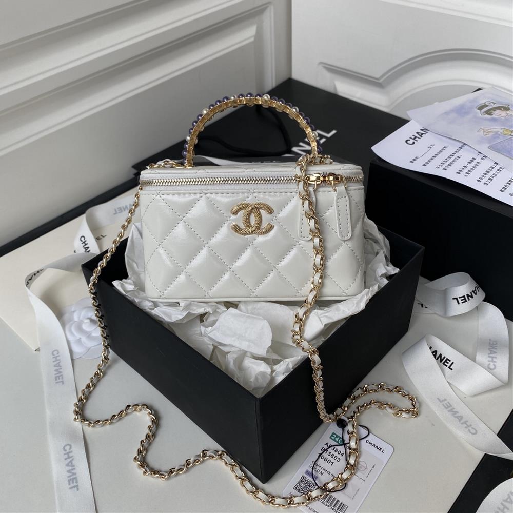 Chanel 24p Woc Pearl Handle Ap3804 Embossed Double C Logo with High Appearance and Full of Detail Too Exquisite The texture of the oil wax leather l